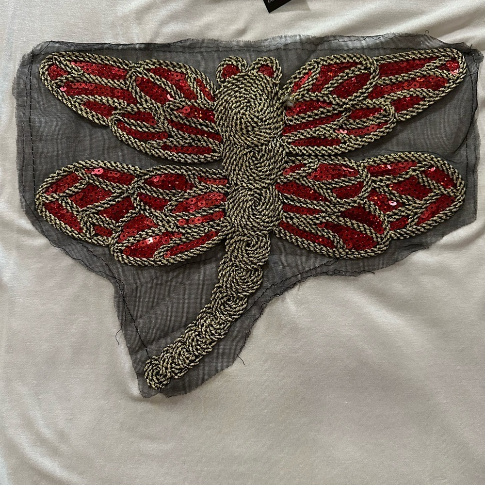 Short Sleeves Ivory S/M T Shirt With Sequins Butterfly Applique BNWT - Picture 4 of 8